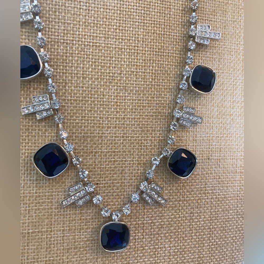 Carolee Deep Navy Blue And Clear Crystals Statement Necklace New 29$